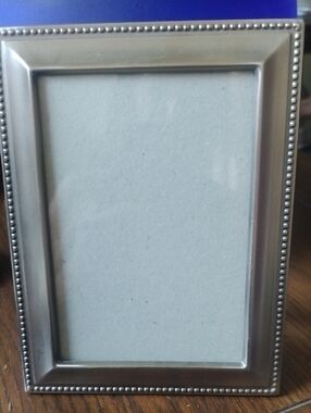 Decorative 5x7 Silver Metal Picture Frame By Connoisseur